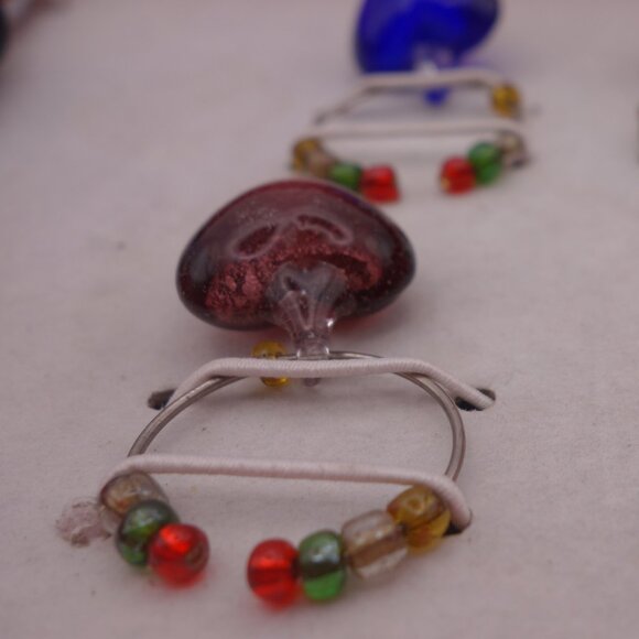 One(1) Heart Wine Stopper and Four(4) Wine Charms - Picture 15 of 15